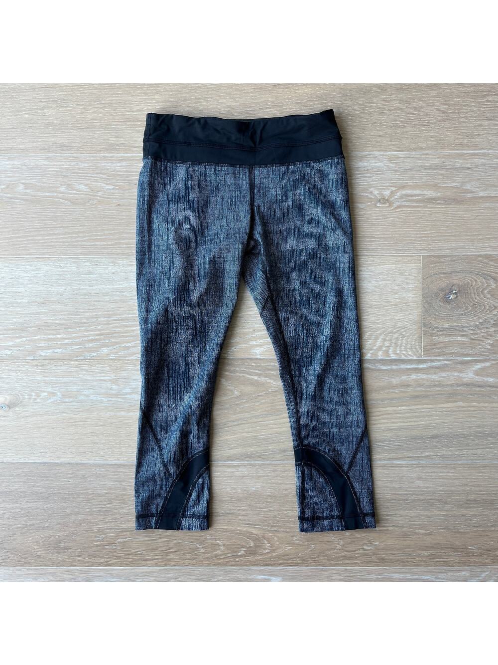 Lululemon Run Inspire Crop II All Luxtreme Leggings Burlap Texture Black Dune